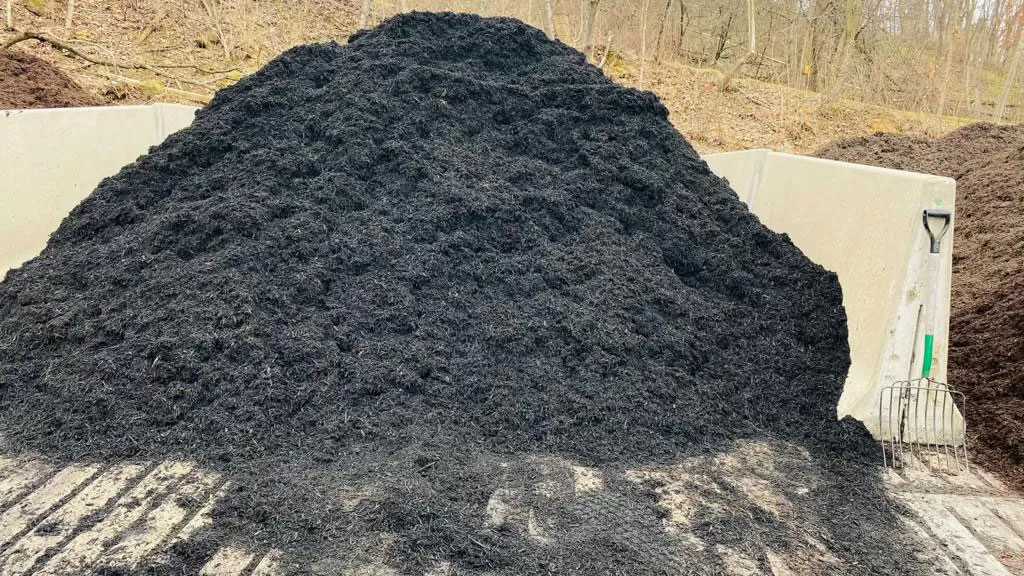 black colofast mulch for sale bulk mulch delivery